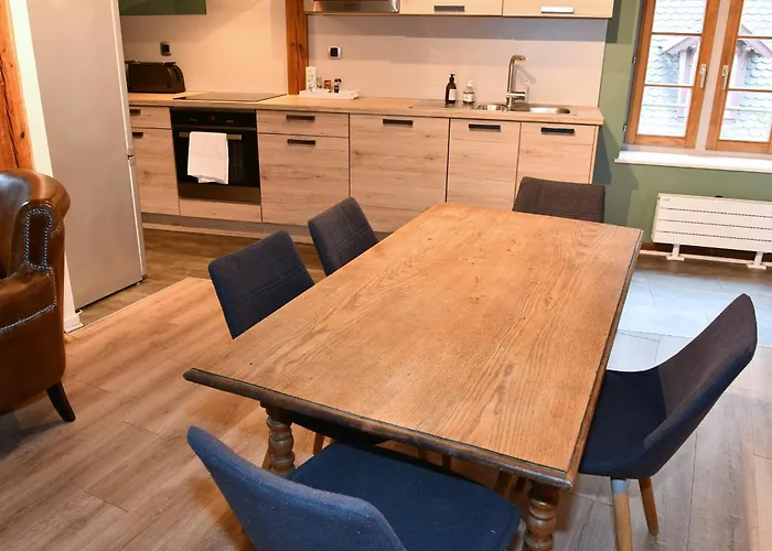 Appartement Beraweka Avec Parking, Climatisation Et Salle De Sport